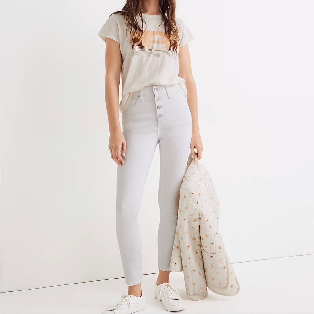 Madewell 10" high-rise skinny crop jeans in pure white: button-front edition